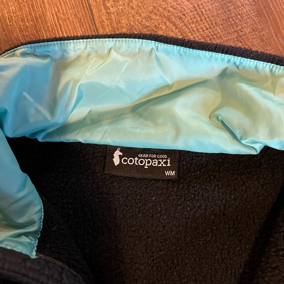 Cotopaxi zip up fleece - Picture 4 of 6